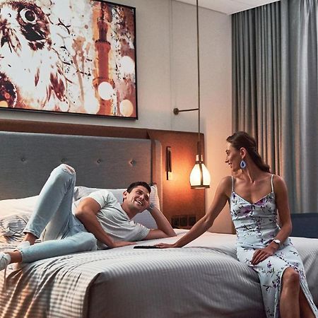 Revier Hotel Дубай Екстериор снимка