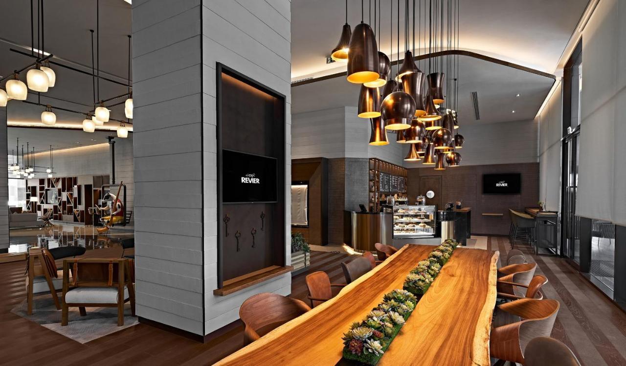 Revier Hotel Дубай Екстериор снимка