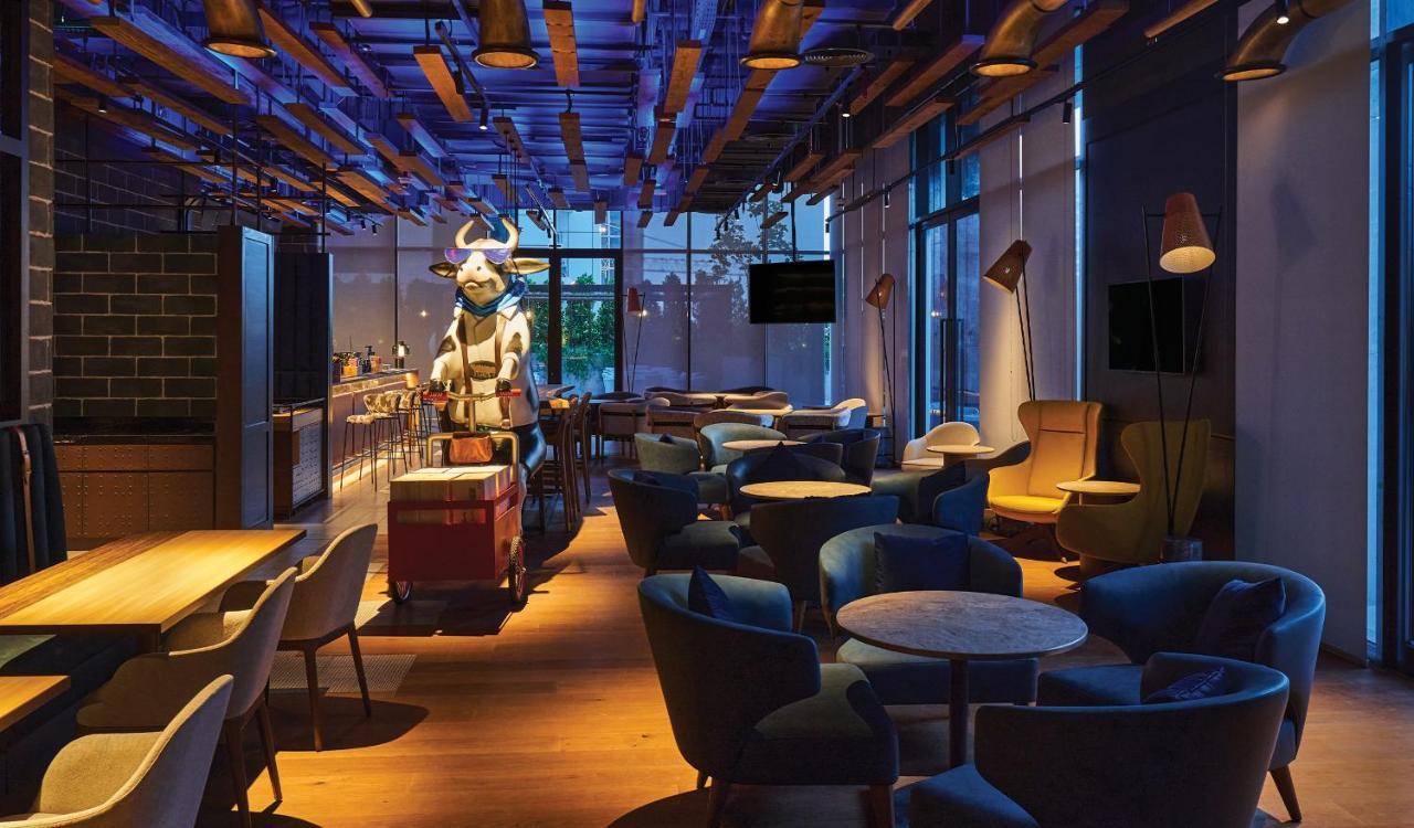 Revier Hotel Дубай Екстериор снимка